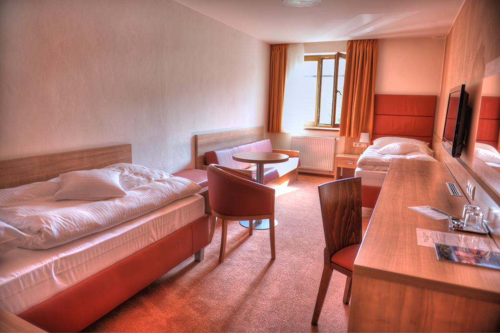 Hotel Club Kezmarok Exterior photo